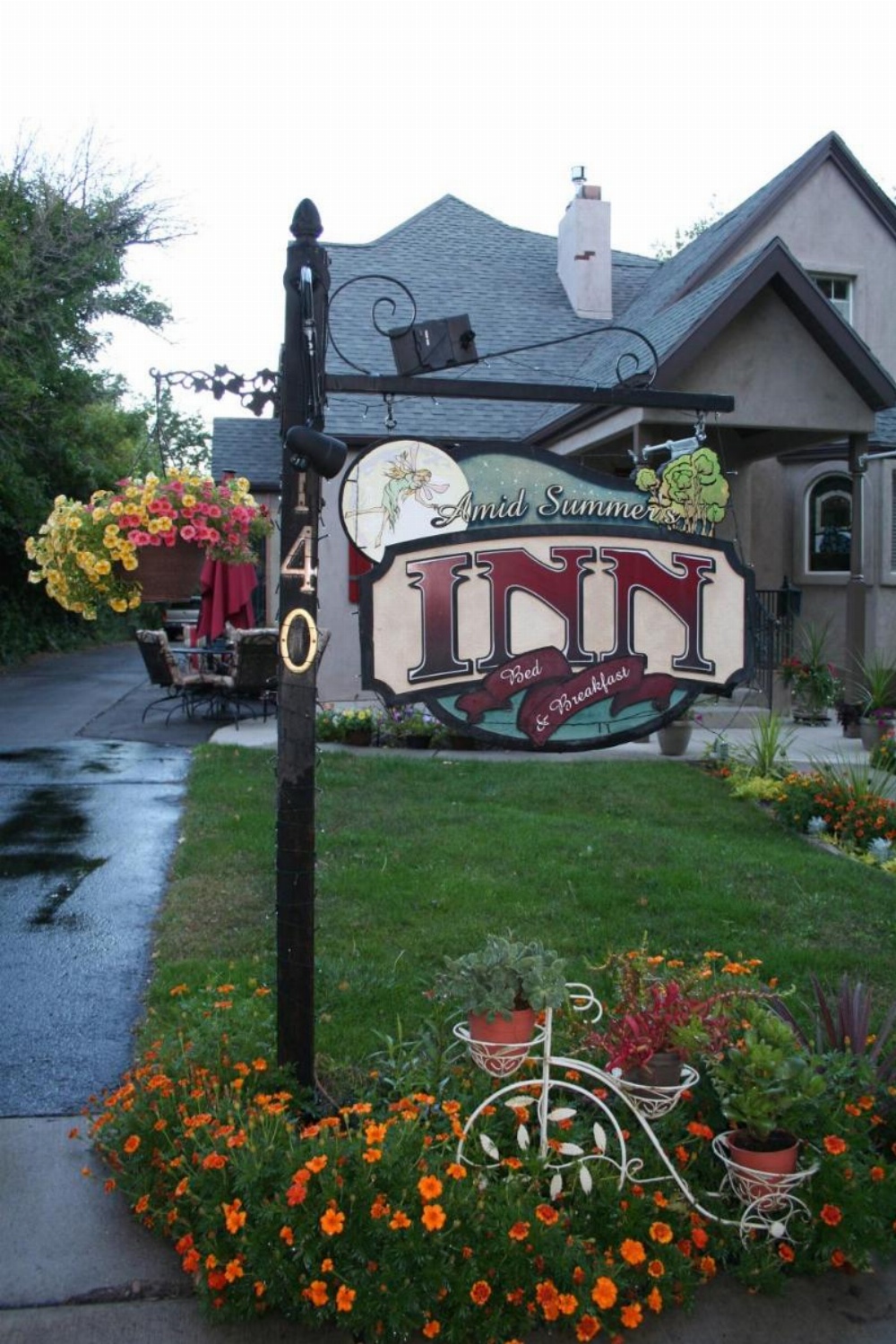 Amid Summer's Inn Bed and Breakfast Image 50